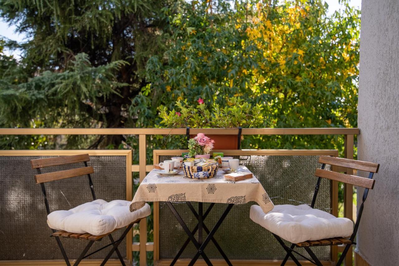 B&B A Casa Di Amici Caserta Eksteriør bilde