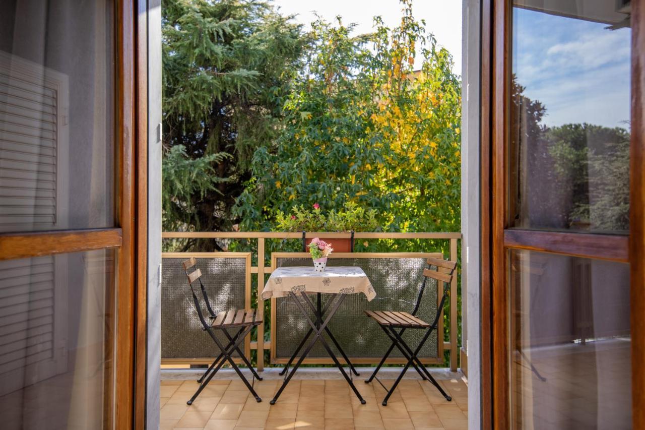 B&B A Casa Di Amici Caserta Eksteriør bilde